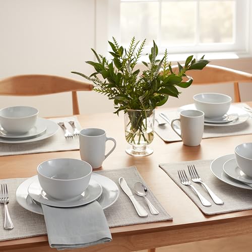 Amazon Basics Amazon Basics 16-Piece Porcelain Kitchen Dinnerware Set with Plates